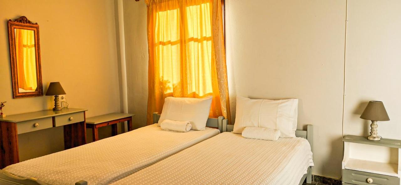 Knossos Apartments パレカストロ エクステリア 写真