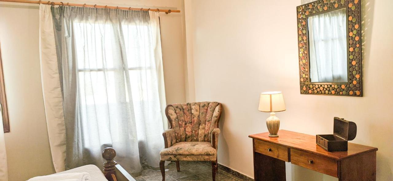 Knossos Apartments パレカストロ エクステリア 写真